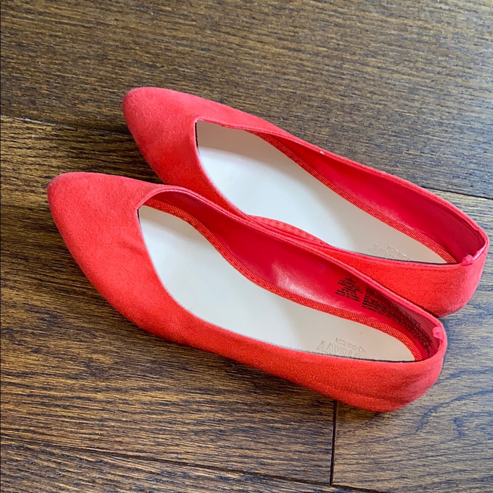Women's Red faux Suede Flats